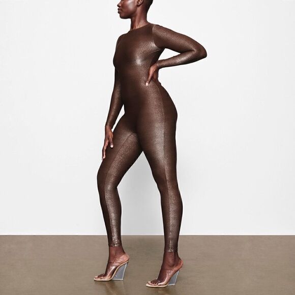 SKIMS  Shimmer Catsuit in Chocolate - Picture 3 of 9